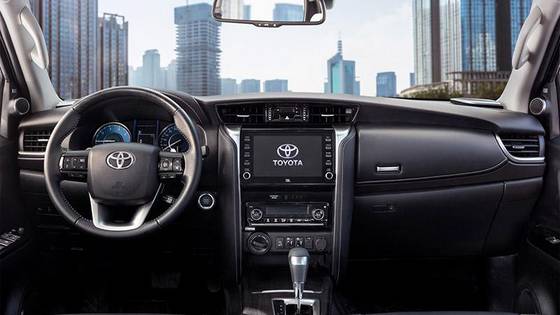 TOYOTA HILUX SW4 2.8 D-4D TURBO DIESEL SRX PLATINUM 4X4 AUTOMÁTICO